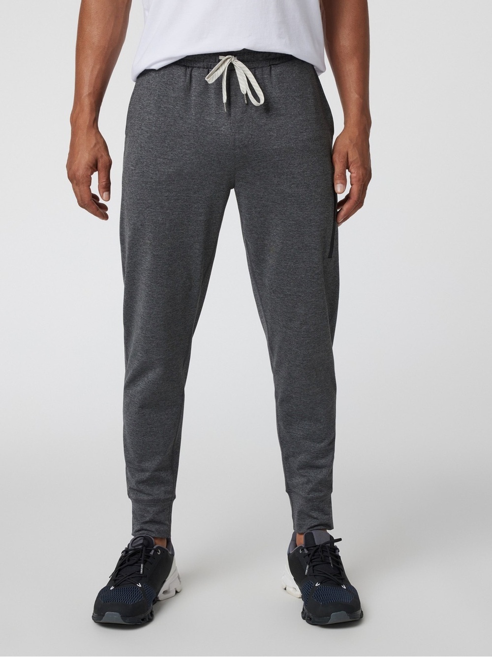 Vuori Men’s Sunday Performance Jogger in Charcoal Medium